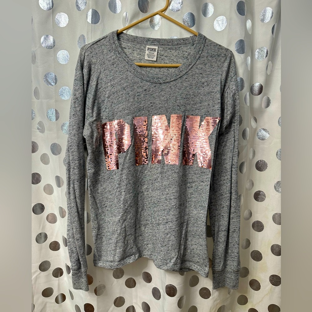 VICTORIA SECRET PINK - long sleeve, feathered gray top with sequin accents. Sz L
